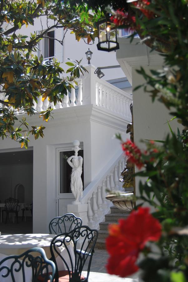Le Magnolia Hotel Calvi  Exterior foto