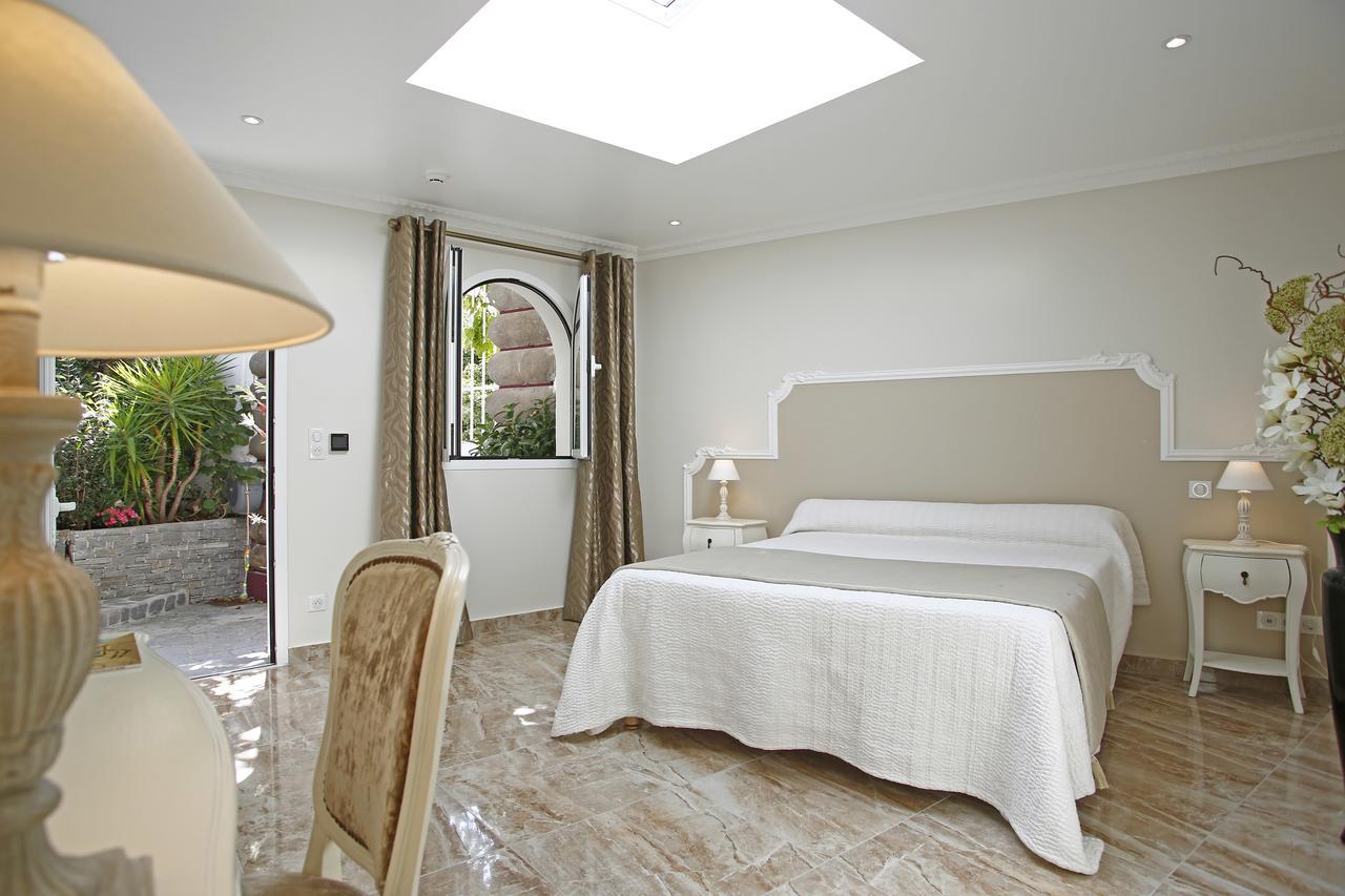 Le Magnolia Hotel Calvi  Exterior foto
